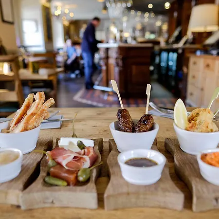 The Plough & سكرابورو