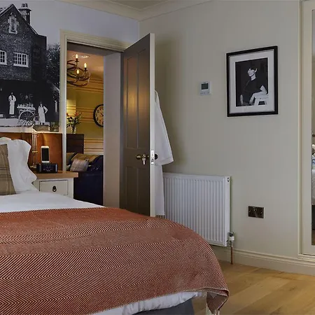 Fogadó The Plough & Scarborough