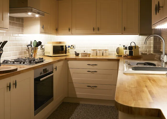 Мини-отель The Plough &