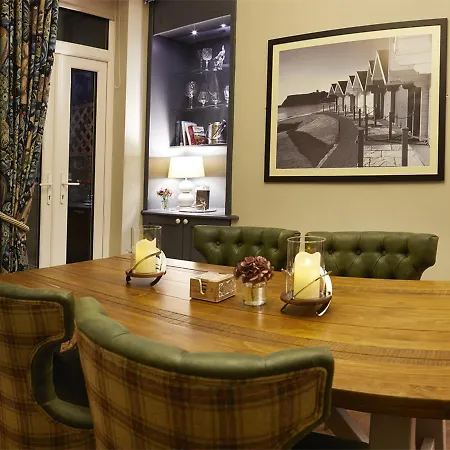 The Plough & 5*