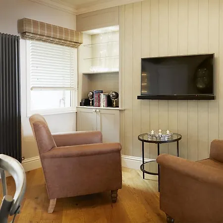 Zajazd The Plough & Scarborough