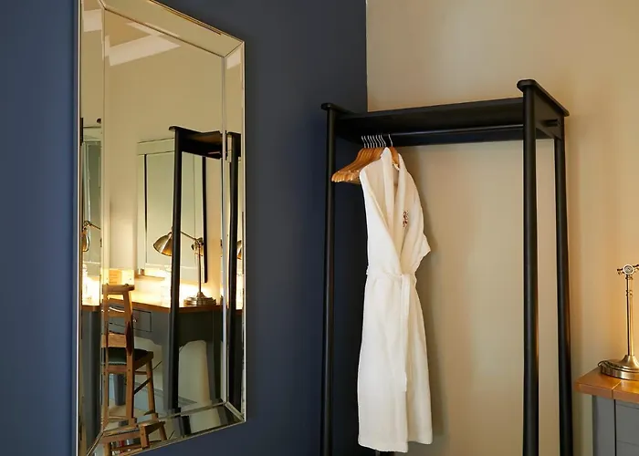 Mini-hôtel The Plough & 5*